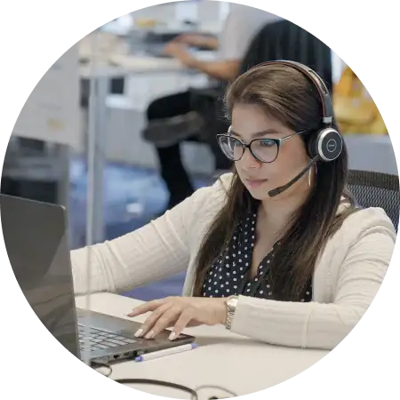 sekure customer service representative on the phone with a client discussing their monthly statements